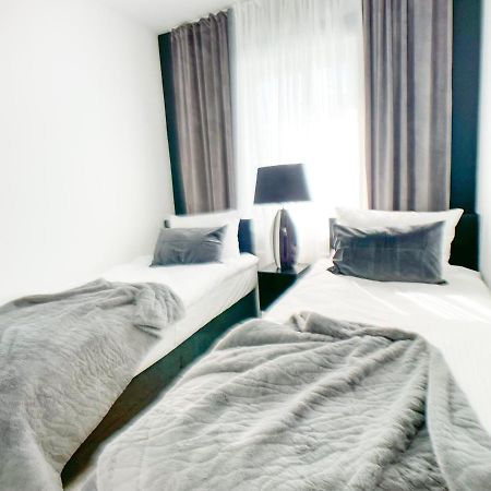 M-Style 02 Apartment Mit Balkon 24H Self-Check-In, Free Parking, Netflix Nuremberg Ngoại thất bức ảnh