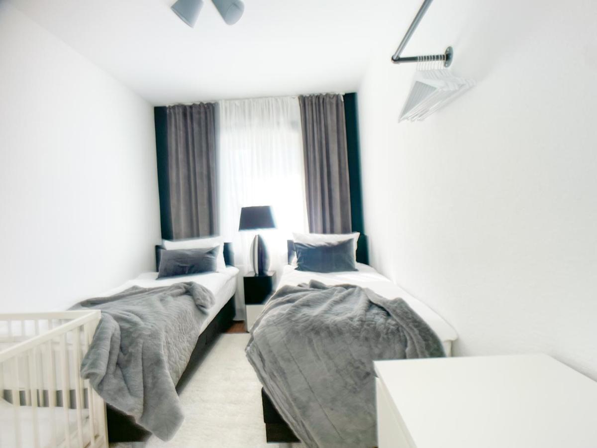 M-Style 02 Apartment Mit Balkon 24H Self-Check-In, Free Parking, Netflix Nuremberg Ngoại thất bức ảnh