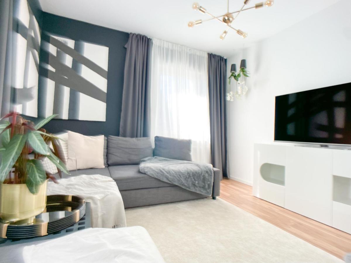 M-Style 02 Apartment Mit Balkon 24H Self-Check-In, Free Parking, Netflix Nuremberg Ngoại thất bức ảnh